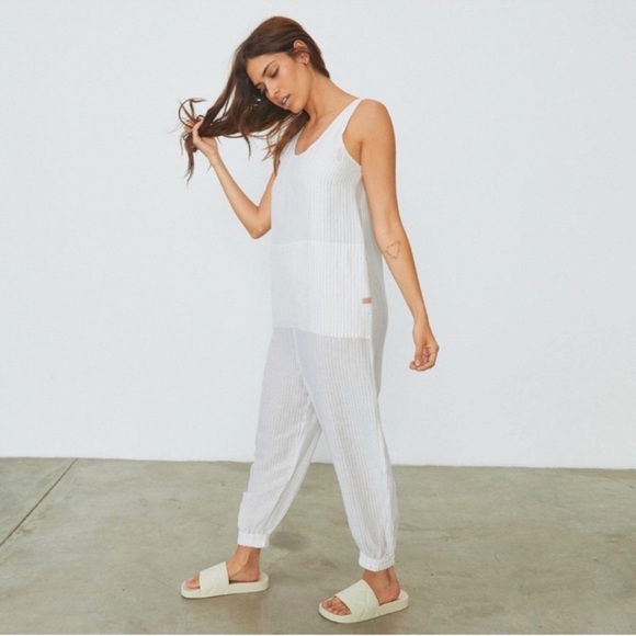 NWOT 🤎🤍 Lunya Resort Linen Silk Romper Jumpsuit Playsuit One Piece - Picture 4 of 9
